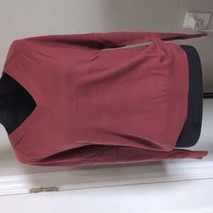 BR Women's Black V-Neck Sweater Sz M